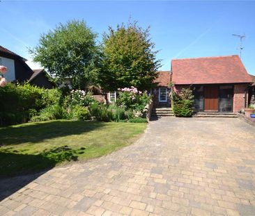 Well presented barn conversion with flexible accommodation and deta... - Photo 3
