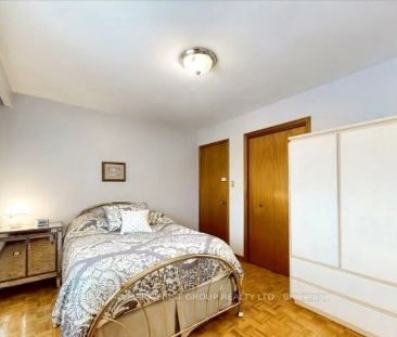 23 St. Paschal Court N #Room #2 - Photo 4