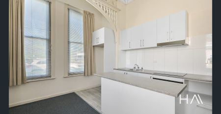 Perfectly Positioned for Easy City Living - Photo 3