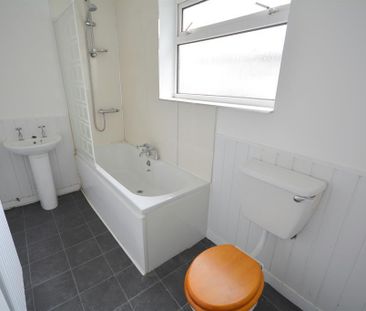 2 bedroom terraced house to rent - Photo 5