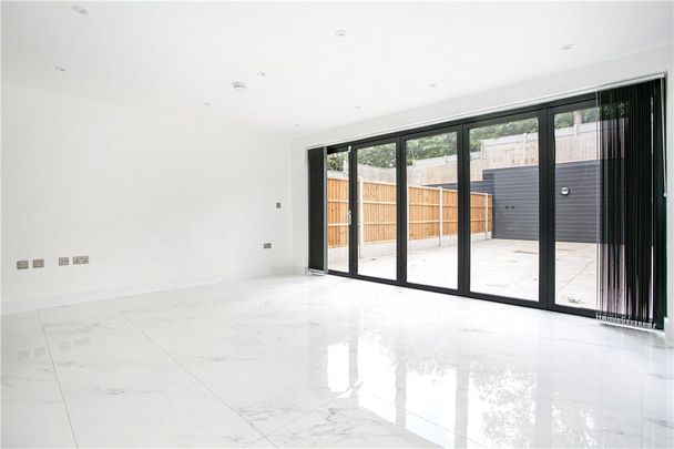 Langford Close, Guildford, GU3 3FQ - Photo 1