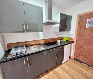 The Clock, Hyson Green, NG7, Property for rent - Photo 1