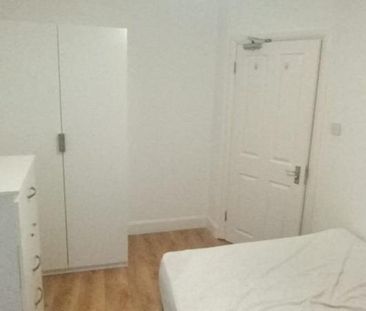 1 bedroom house of multiple occupation to rent - Photo 1