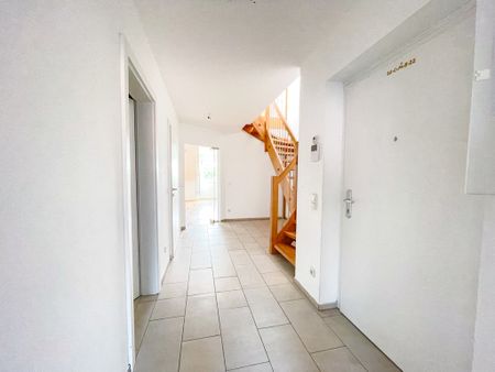 Eferding: Dachgeschosswohnung mit Garten zur Miete in bester Zentrumslage! - Photo 5