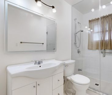 For Lease - 25 Mid Pines Road, Toronto, Ontario - Photo 5