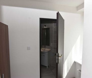 Nowa kawalerka w sercu Katowic – pachnie świeżością! - Photo 6