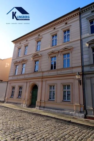 Barrierefreie 2-Zimmer Wohnung im Zentrum von Zeitz mit Fahrstuhl zu vermieten! - Photo 2