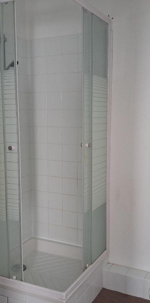 Location Appartement 1 pièce 31m² ST ETIENNE 42000 - Photo 1