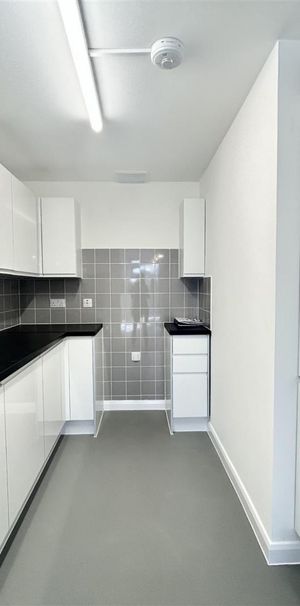 1 Bedroom Flat To Let - Photo 1