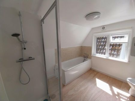 2 bedroom flat to rent - Photo 5