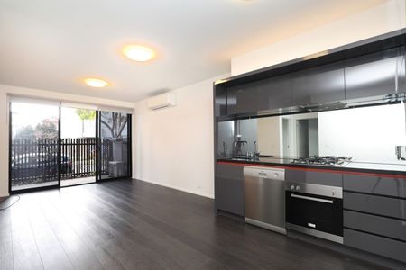 3/92 Cade Way, Parkville - Photo 2