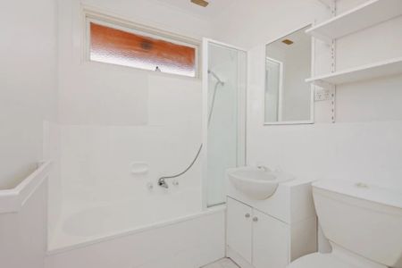 4/85 Merton Street, Albert Park, Melbourne - Photo 2