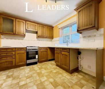 3 bedroom bungalow to rent - Photo 4