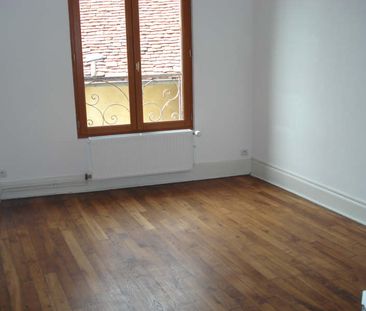 Location Appartement 2 pièces 50m² AUXERRE 89000 - Photo 2