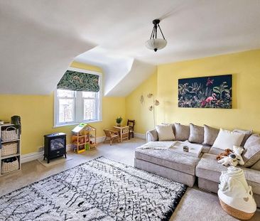 3 bedroom semi-detached house to rent - Photo 2