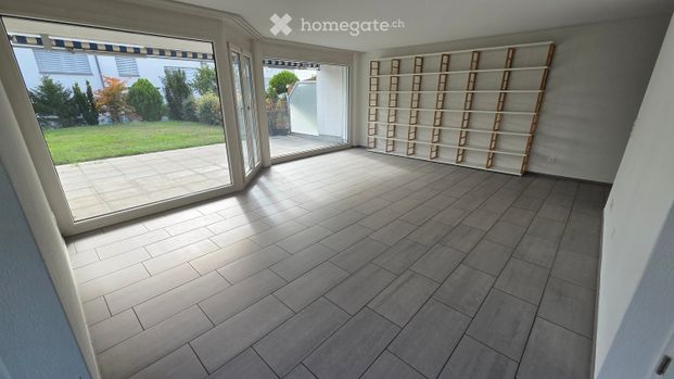 Geräumiges 6.5-Zimmer-Reiheneckhaus in ruhiger Lage in Berikon - Photo 1