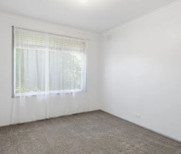 Prime Location Home! - Photo 6