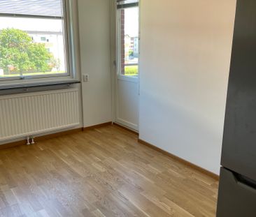 Valhallagatan, Skara - Photo 1