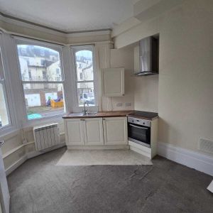 Seafield Road, Hove - Photo 2