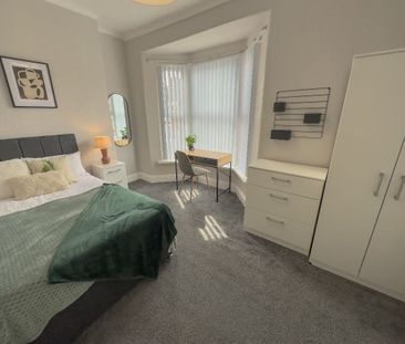 Connaught Road, Liverpool. - Photo 2