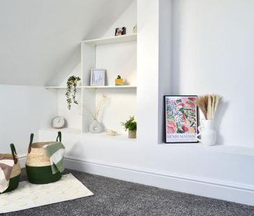 1 bedroom in a house share to rent - Photo 2