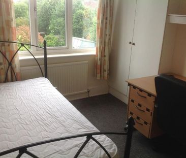 4 bedroom house to rent - Photo 2