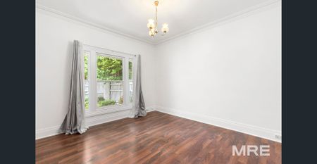 Beautifully presented house - Photo 2