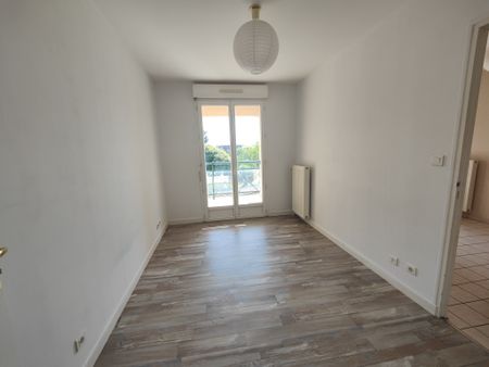 Location Appartement 1 pièce 29m² JOIGNY 89300 - Photo 3