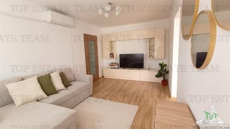 Apartament semicentral 2 camere prima inchiriere, centrala proprie, zona Timpuri Noi - Fotografie 2