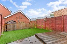 4 bedroom terraced house to rent - Photo 1