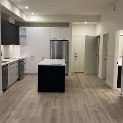 BRAND NEW Top Floor Condo 2Br 2 Bath 1Den & Parking - Photo 4