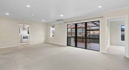 Double Westlake Gem - Photo 3