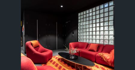 All-inclusive | Fully Furnished | Flexible Leases - Photo 2