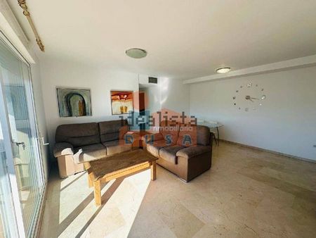 Alquiler de piso en Calle 18 a - Photo 4