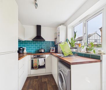 2 bedroom terraced house to rent - Photo 4