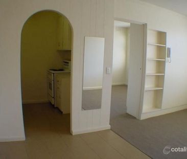 Charming and cosy apartment in the heart of St Kilda - Photo 2