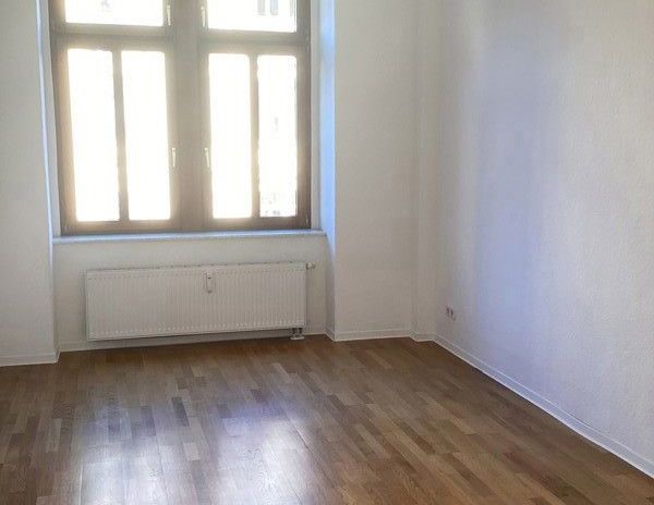 Ab sofort: 2-Zimmer-Altbau-Wohnung mit besonderem Flair - Photo 1