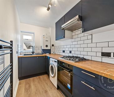 2 Bedroom Flat - Photo 4