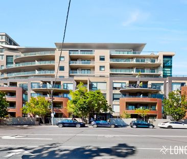 Stylish Apartment in Prime St Kilda - Photo 1