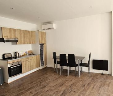 Location Appartement 2 pièces 48m² TOULON 83000 - Photo 6
