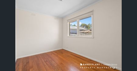 Three-Bedroom Home in Quiet, Convenient Location - Photo 4