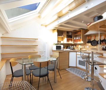 Appartement à louer rue Saint Dominique, Paris 7ème - Photo 2