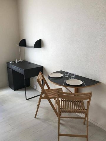 Location appartement t1 18 m² à Nantes (44000) Centre ville-Centre Ville - Photo 2