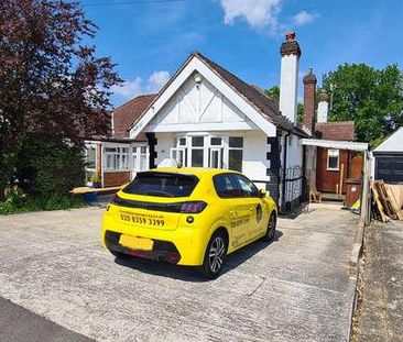 Elmroyd Avenue, Potters, EN6 - Photo 5