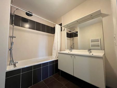 Location Appartement 3 pièces 64m² - Photo 5