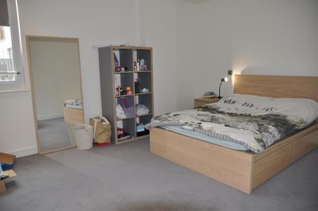 2 bedroom Flat To Let - Photo 3