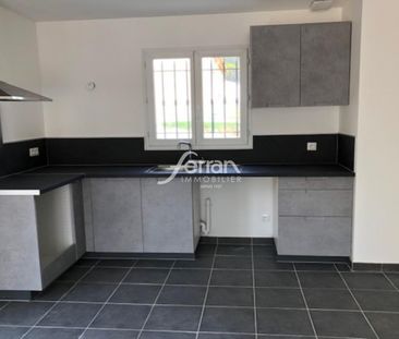 Location Maison 4 pièces 80m² SALERNES 83690 - Photo 2
