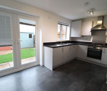 3 bedroom semi-detached house to rent - Photo 5