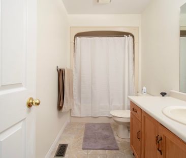 For Lease - 72 Brookheath Lane, Hamilton, Ontario - Photo 1