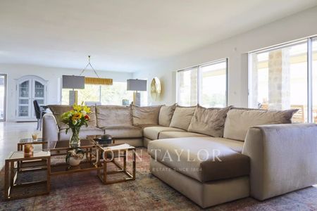 Maison • Tourrettes-sur-Loup - Photo 2